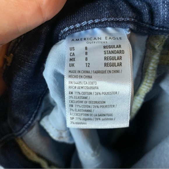 [American Eagle] Distressed Curvy Super Hi Rise Denim Stretch Jeggings - Picture 6 of 10